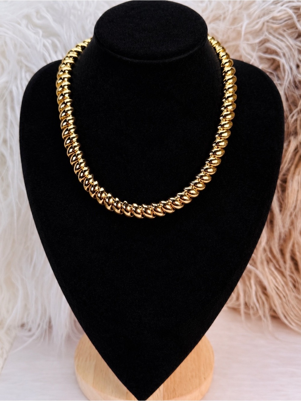 Bold Gold Tone Sculptural Ribbed Statement Collar Necklace Vintage Glam - Picture 9 of 12